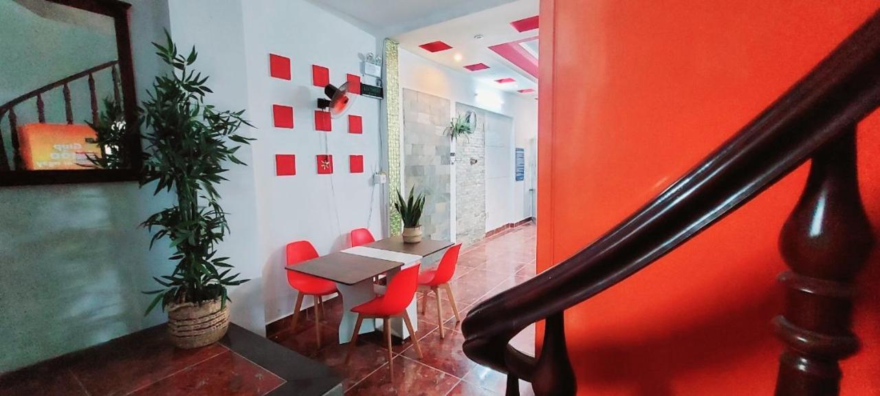 Pink Host Hotel Вунг Тау Екстериор снимка