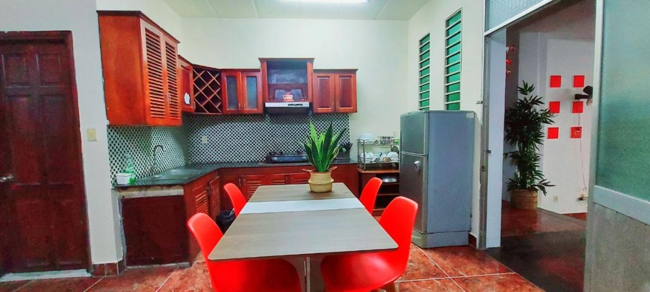 Pink Host Hotel Вунг Тау Екстериор снимка