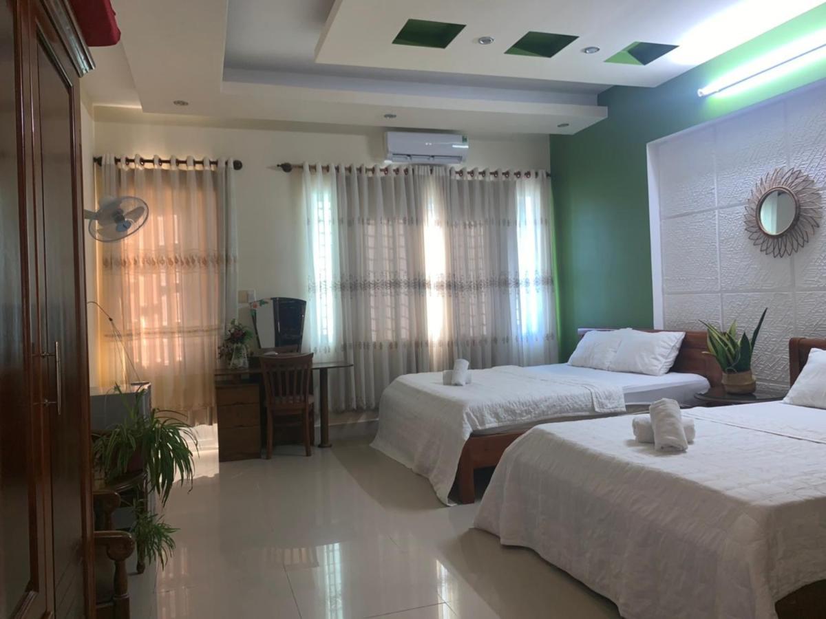 Pink Host Hotel Вунг Тау Екстериор снимка