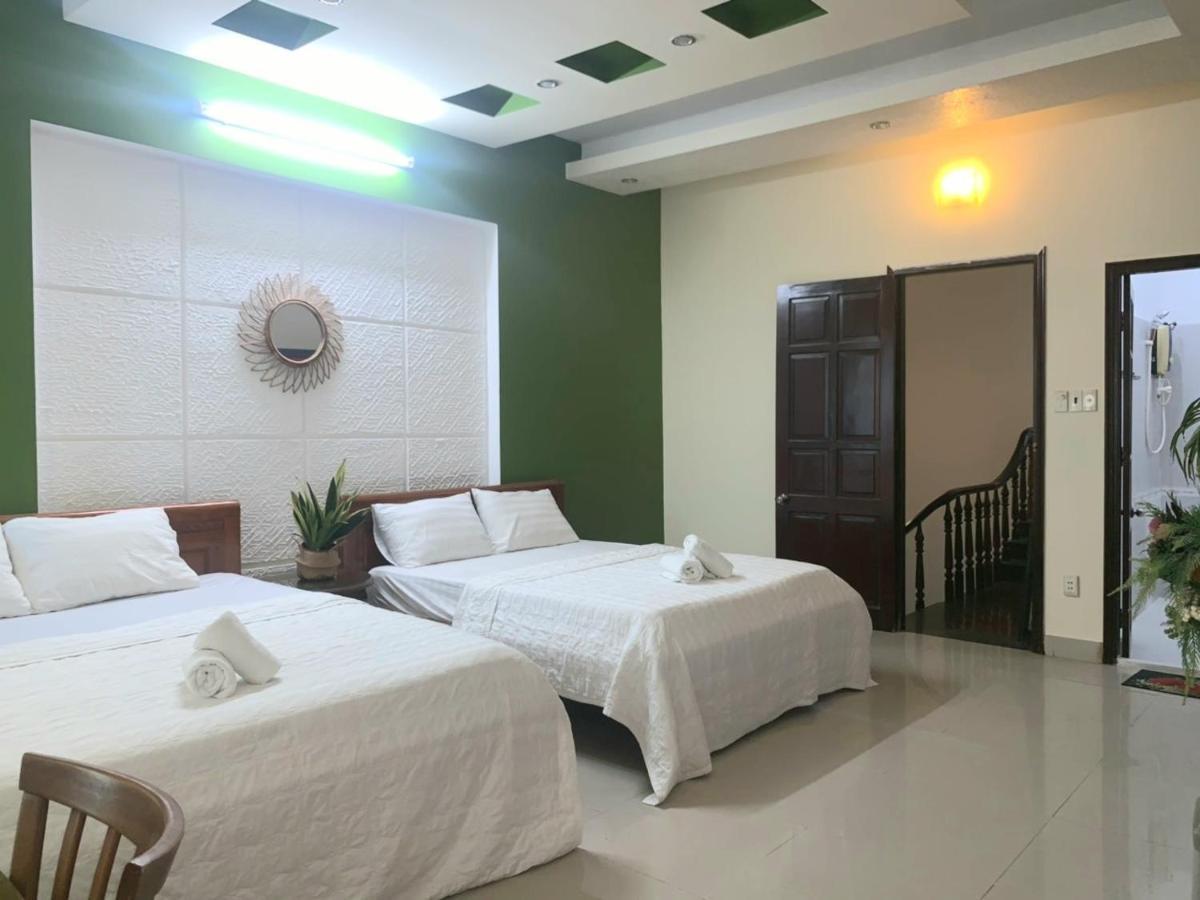 Pink Host Hotel Вунг Тау Екстериор снимка