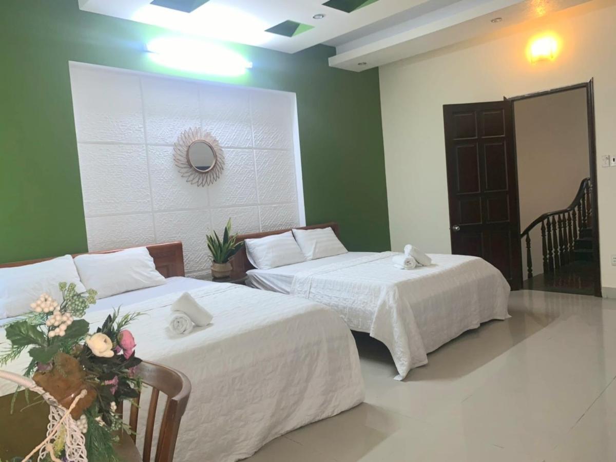 Pink Host Hotel Вунг Тау Екстериор снимка