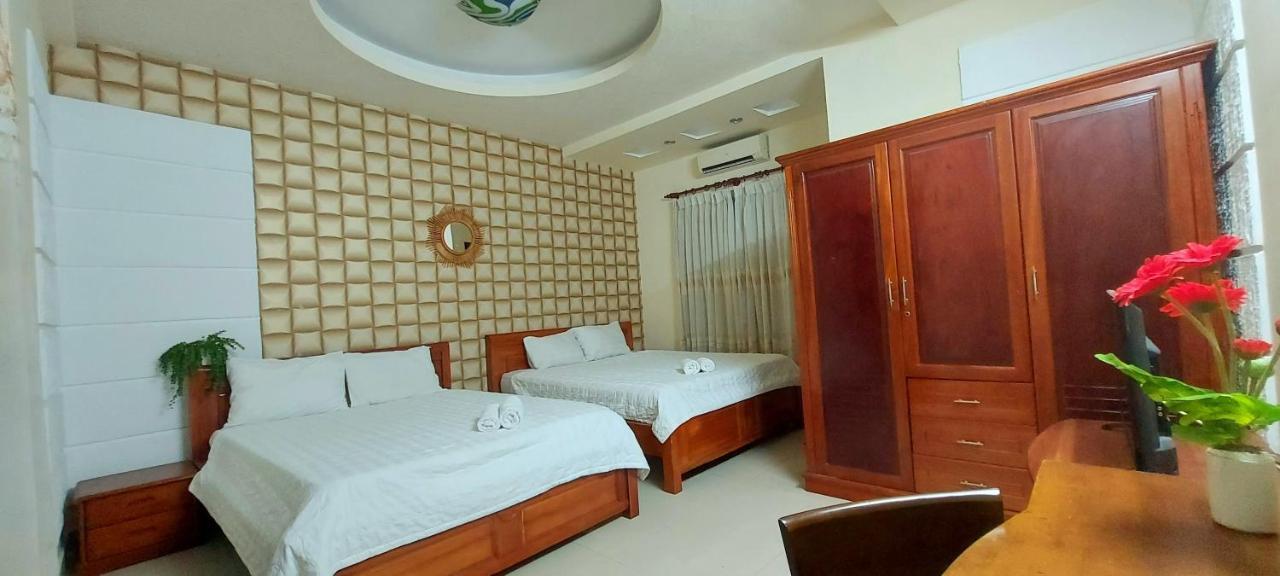 Pink Host Hotel Вунг Тау Екстериор снимка