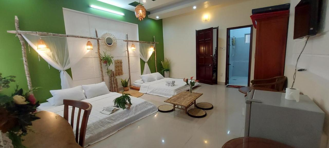 Pink Host Hotel Вунг Тау Екстериор снимка