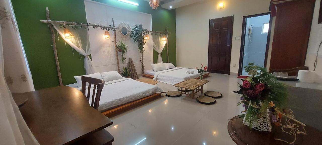 Pink Host Hotel Вунг Тау Екстериор снимка
