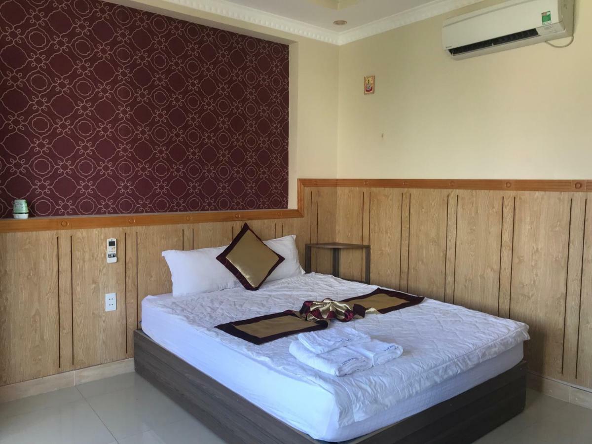 Pink Host Hotel Вунг Тау Екстериор снимка