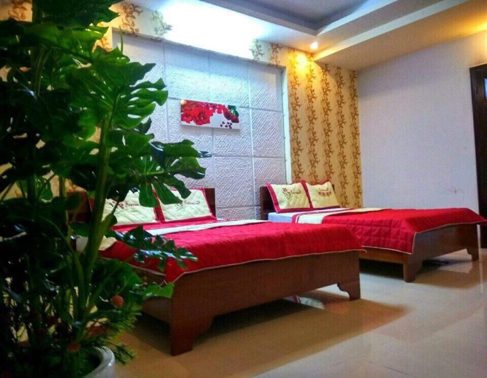 Pink Host Hotel Вунг Тау Екстериор снимка